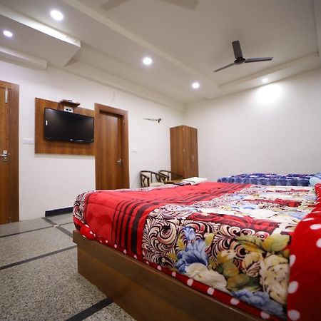 Hotel Royal Phoenix Agra  Extérieur photo