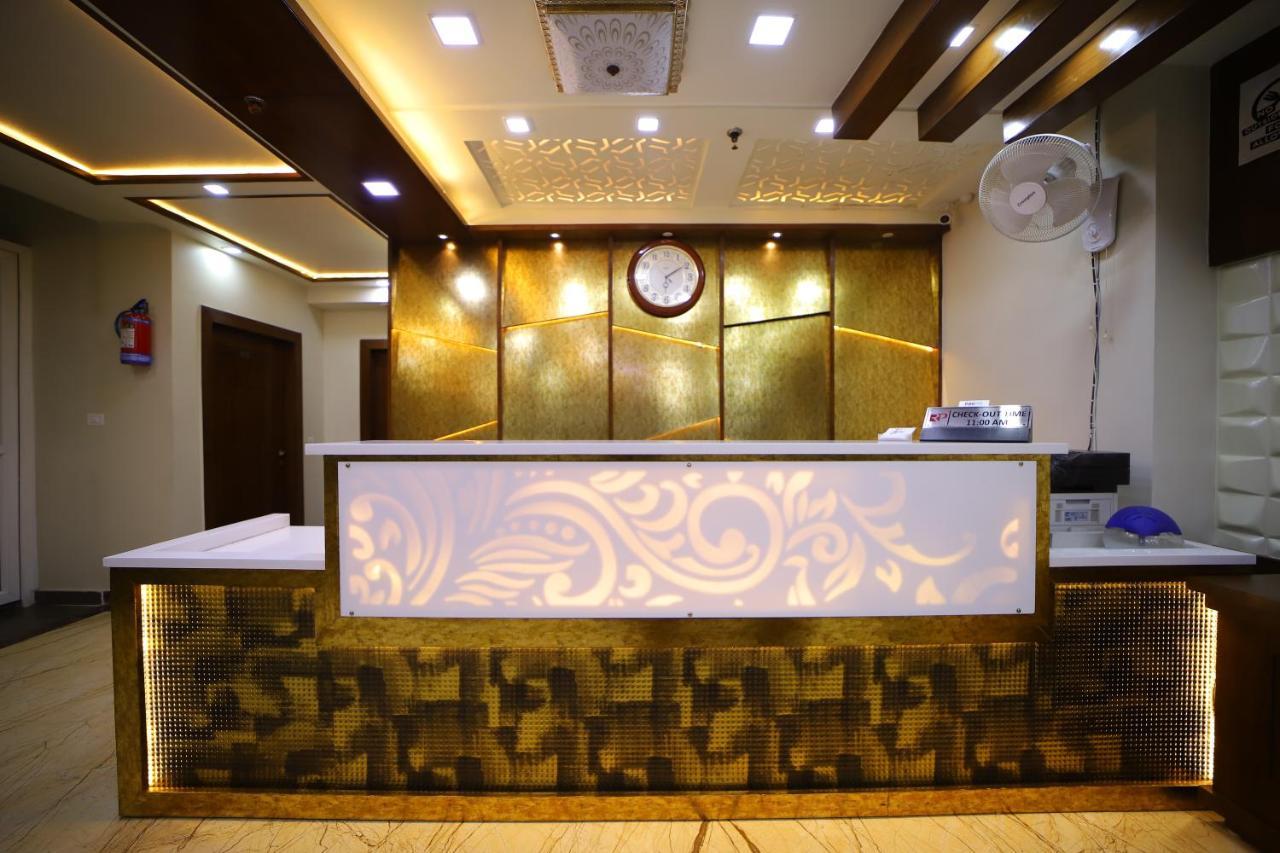 Hotel Royal Phoenix Agra  Extérieur photo
