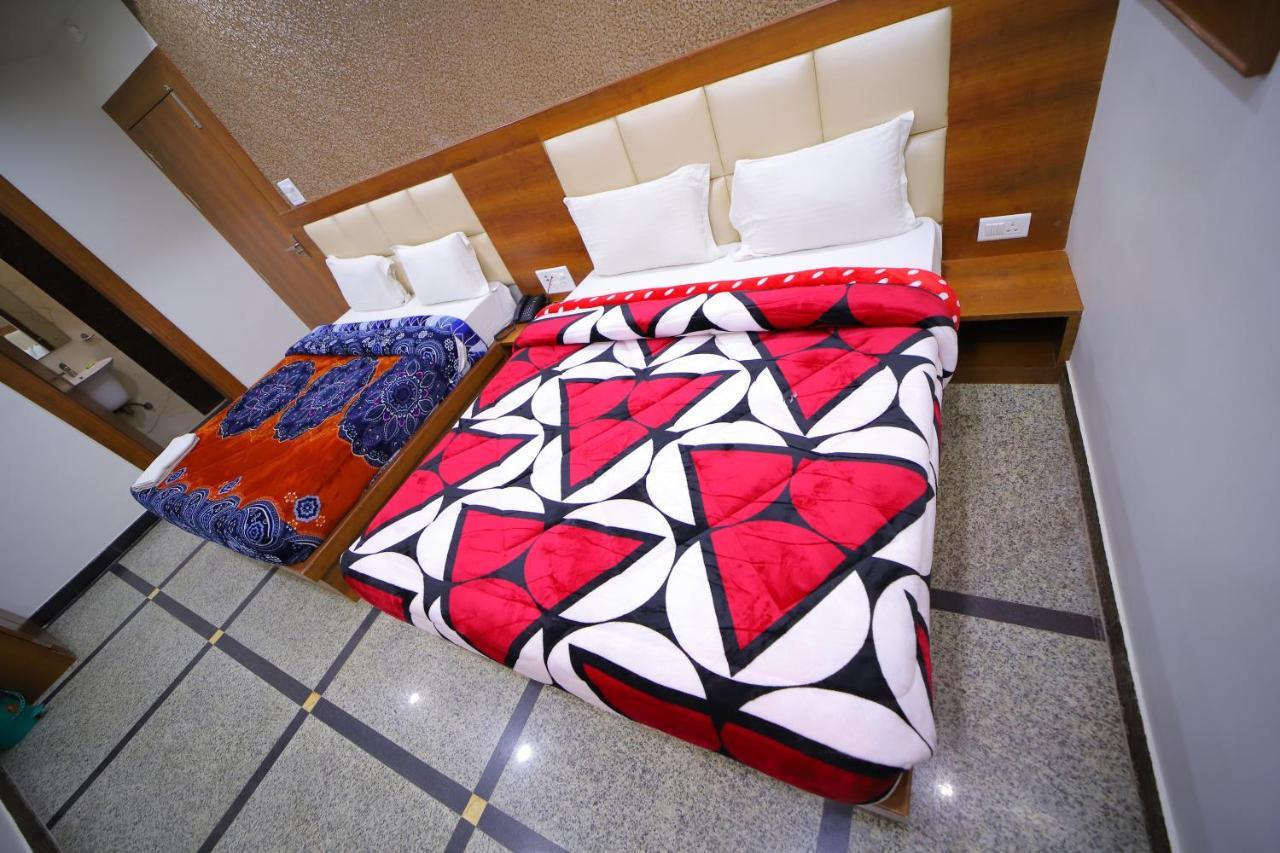 Hotel Royal Phoenix Agra  Extérieur photo