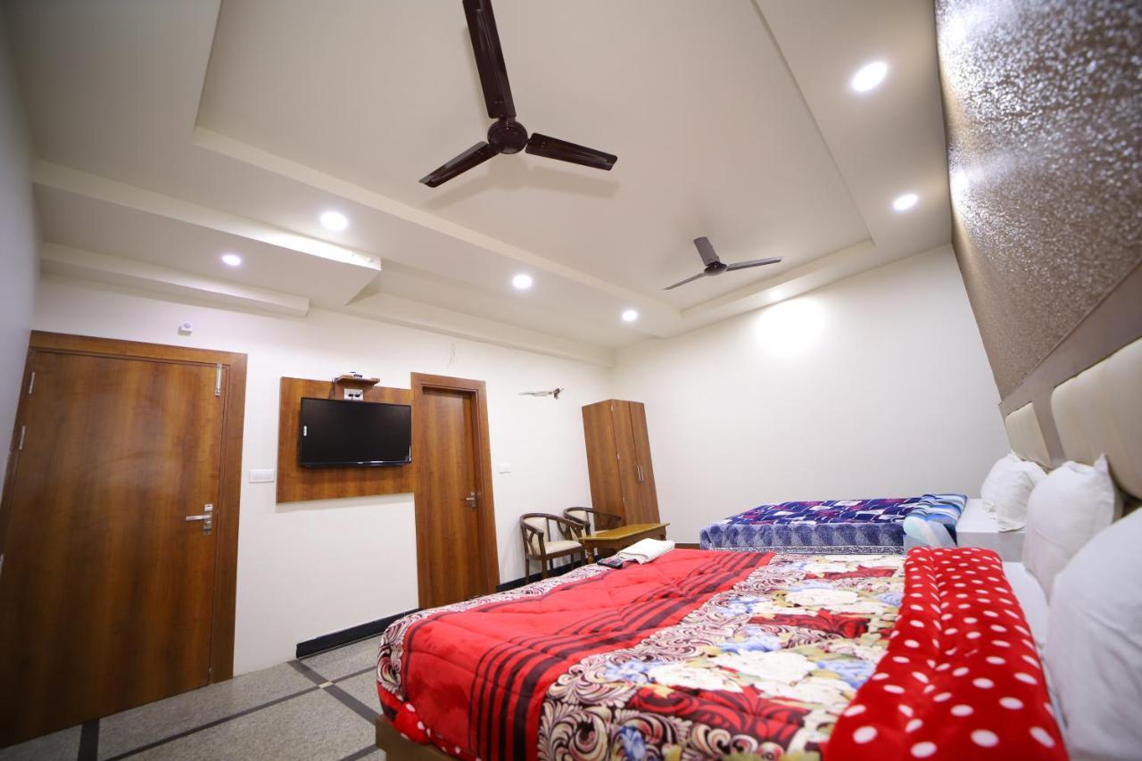 Hotel Royal Phoenix Agra  Extérieur photo