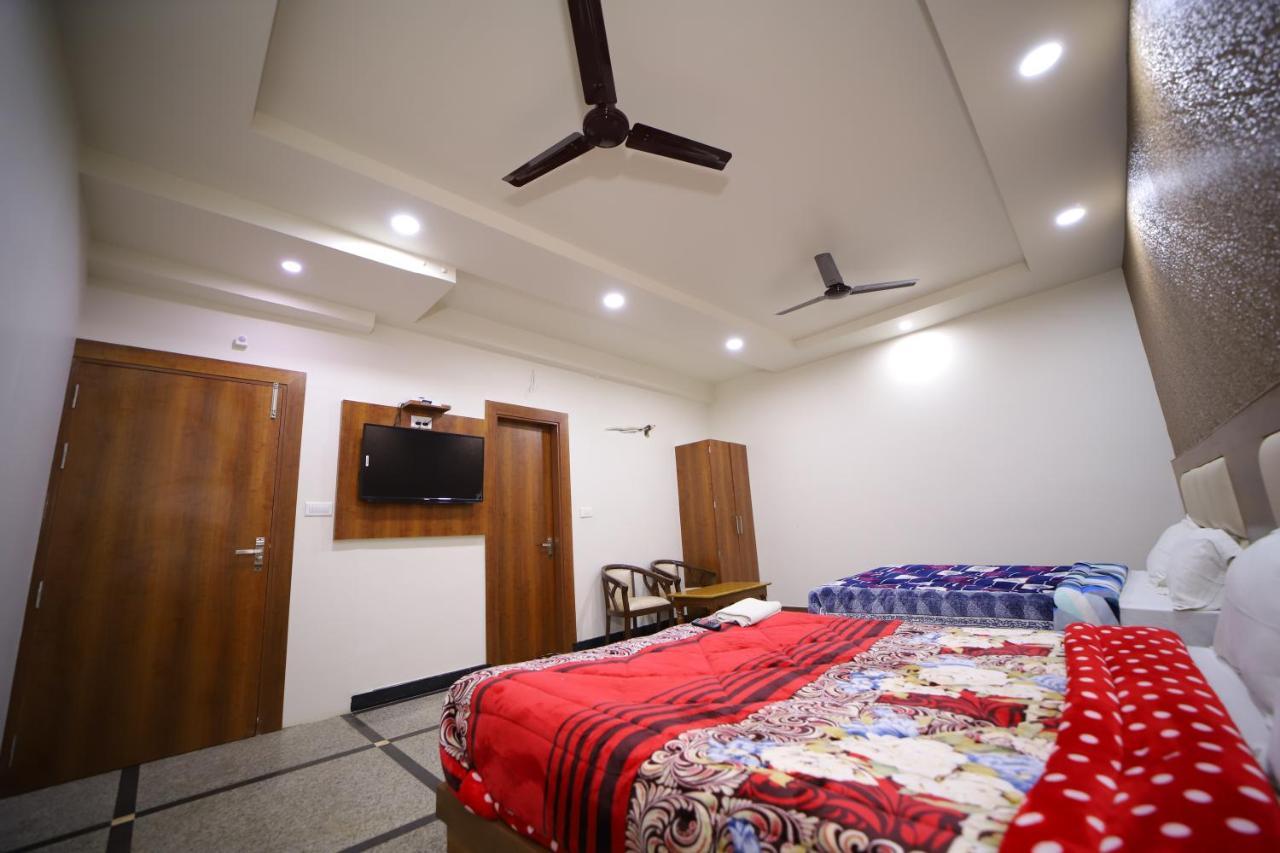 Hotel Royal Phoenix Agra  Extérieur photo