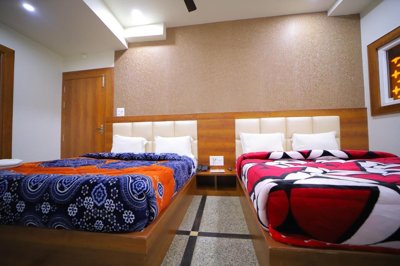 Hotel Royal Phoenix Agra  Extérieur photo