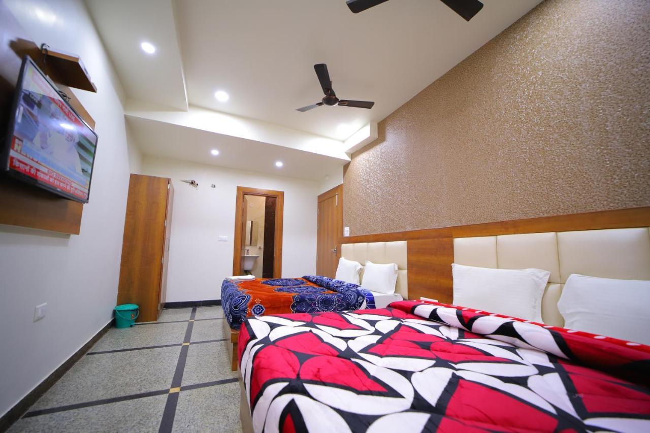 Hotel Royal Phoenix Agra  Extérieur photo