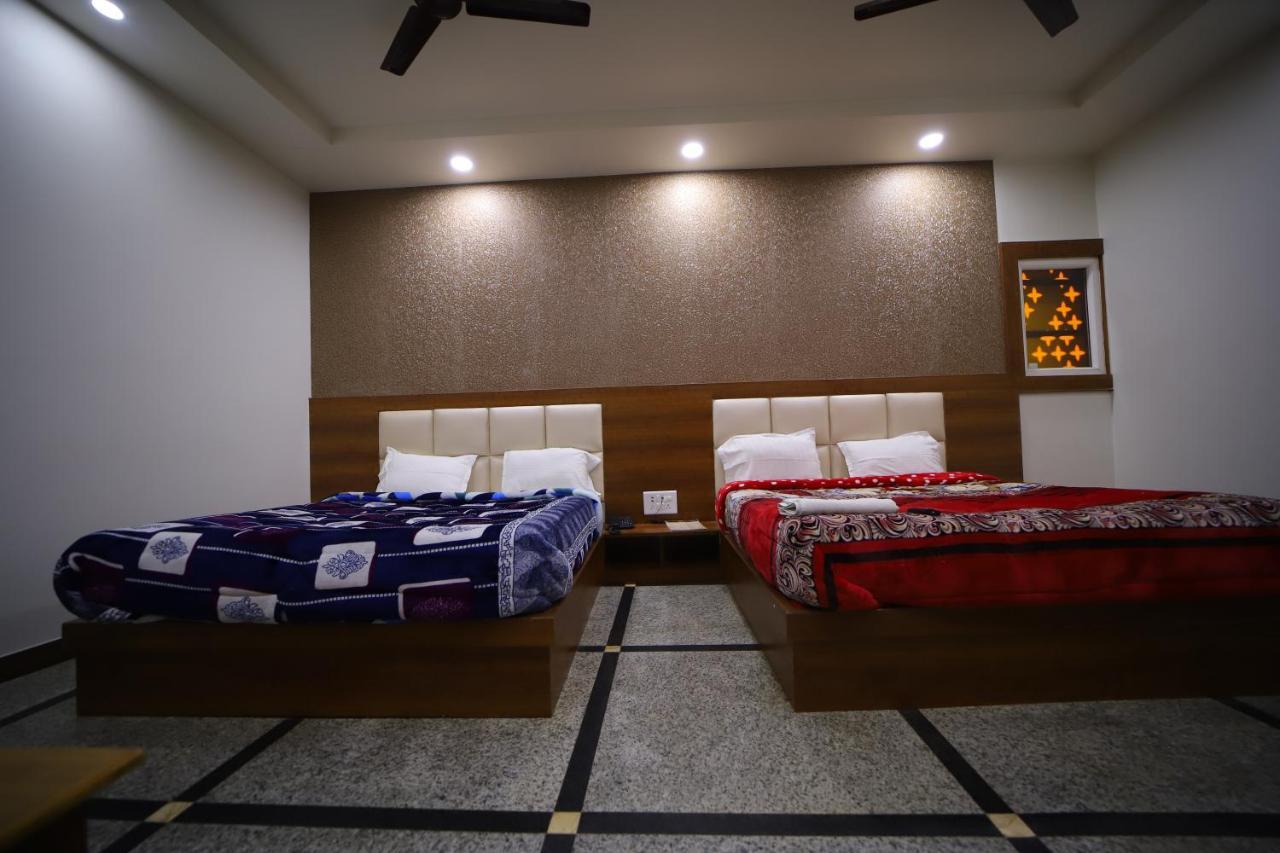 Hotel Royal Phoenix Agra  Extérieur photo
