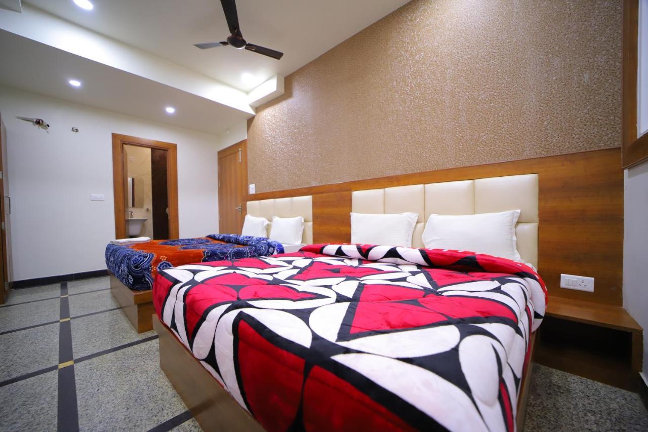 Hotel Royal Phoenix Agra  Extérieur photo