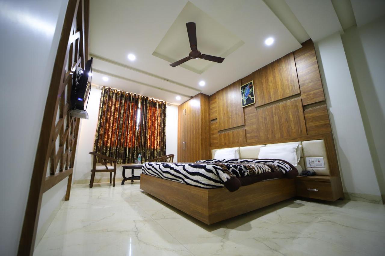 Hotel Royal Phoenix Agra  Extérieur photo
